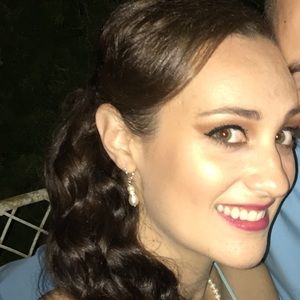 Meet your Posher, Aly